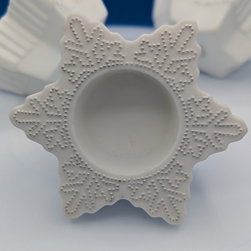 PartyLite Snow Drifters Snowflake Votive Tealight Candle Holders Set of 3 White - Picture 4 of 6